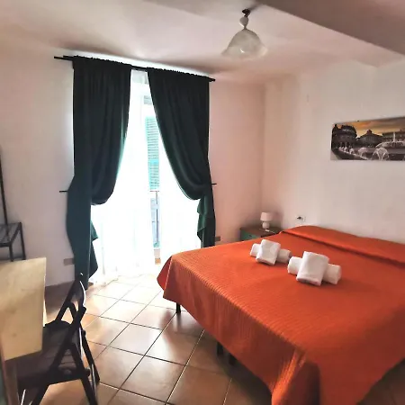 La Lanterna 3*