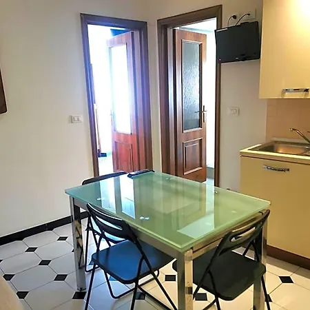 Ξενοδοχείο με διαμερίσματα La Lanterna 3*