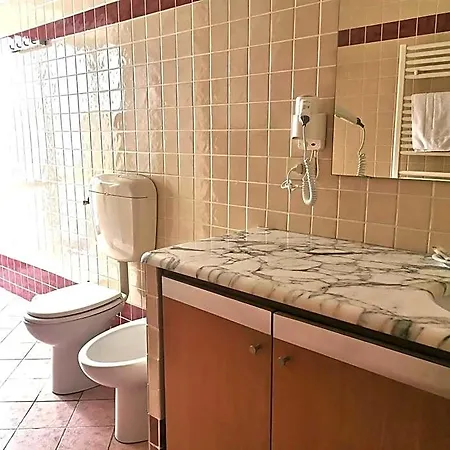La Lanterna 3*