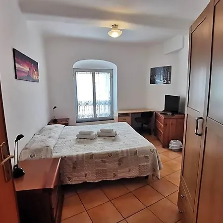 La Lanterna 3*