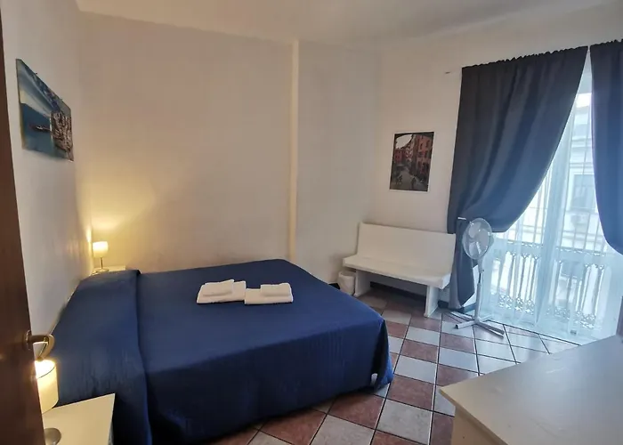 La Lanterna Apartahotel Génova