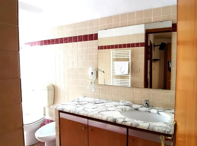 La Lanterna Apartahotel 3*