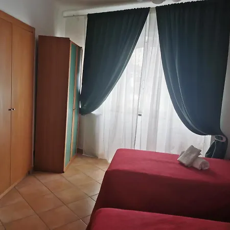 La Lanterna Генуя