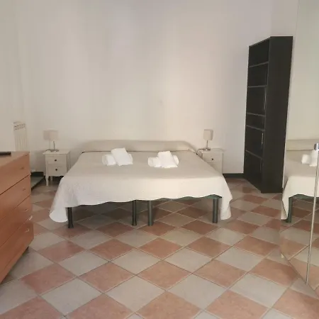 La Lanterna 3* ג'נובה